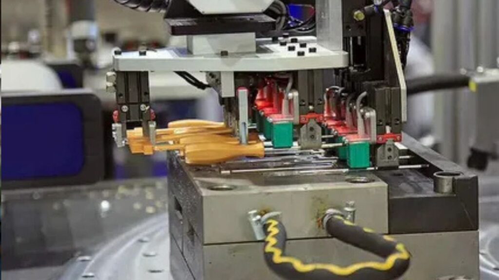Innovation bei Produkten und Dienstleistungen im Bereich Molding 